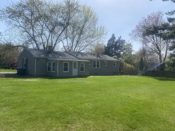 Seekonk, MA 02771,132 Cedar Ln