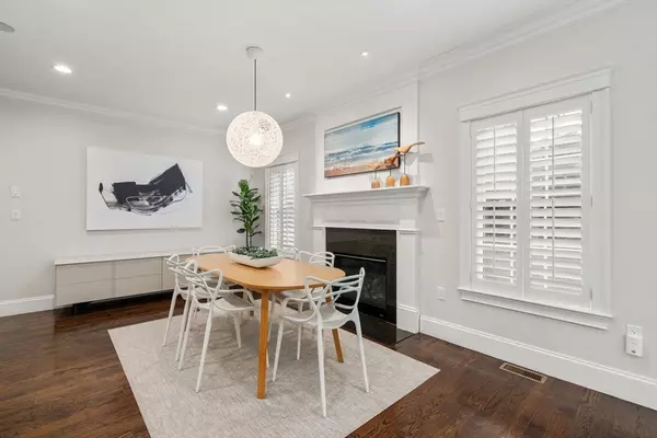 Wellesley, MA 02482,1 Lafayette Circle