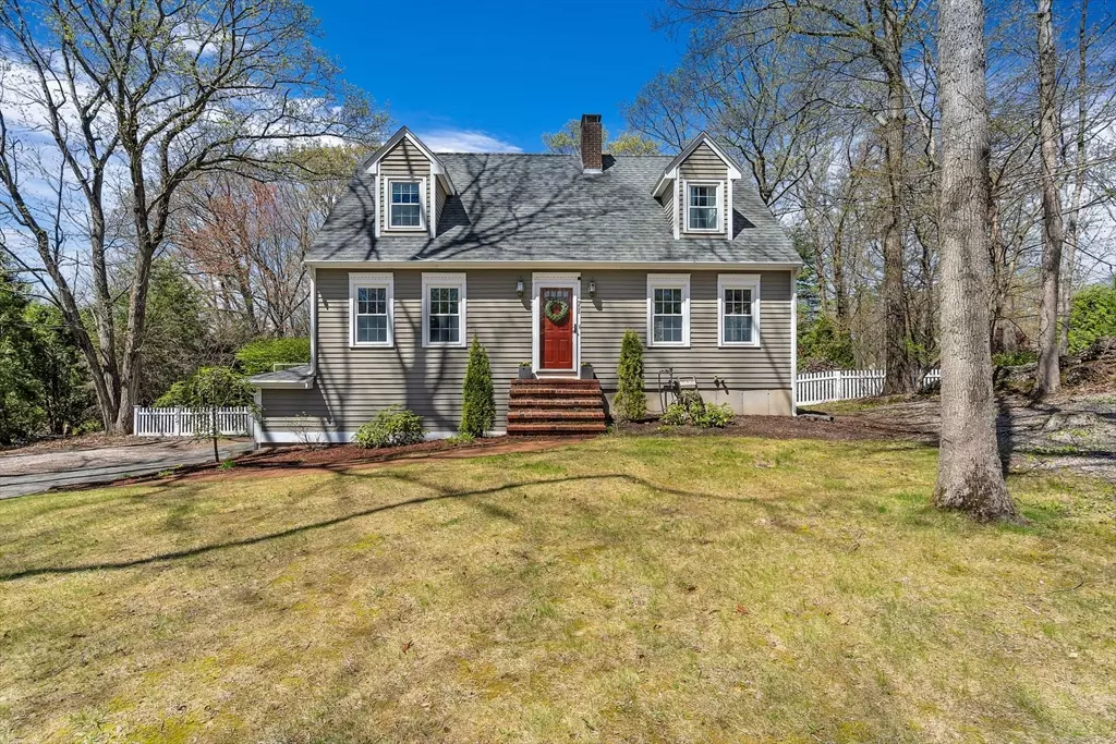 North Attleboro, MA 02760,71 Countryside Ct