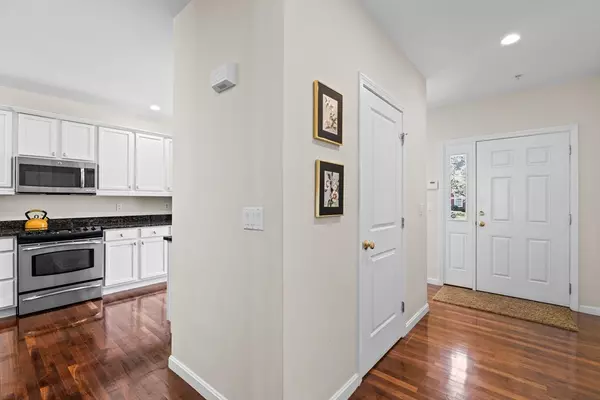 Norton, MA 02766,5 Flint Lane #5