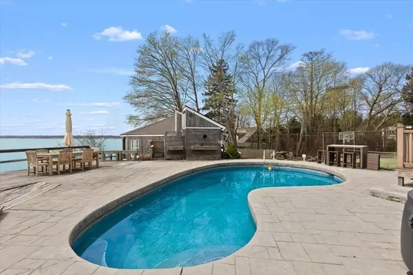 Duxbury, MA 02332,39 Standish Rd