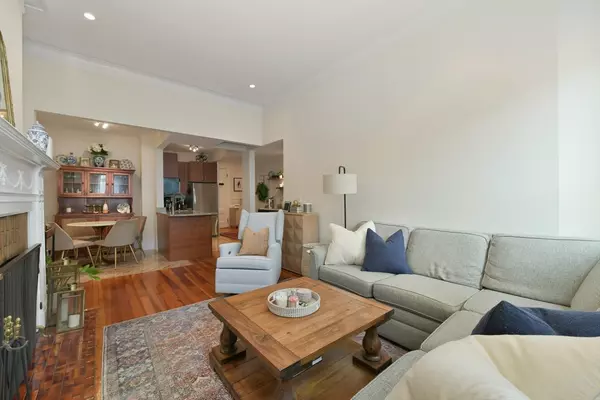 Boston, MA 02115,351 Commonwealth Avenue #6