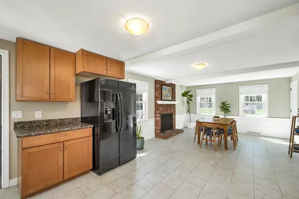 Chelmsford, MA 01824,10 Clydesdale Rd