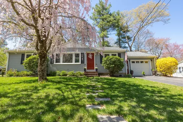 Walpole, MA 02081,1071 Washington