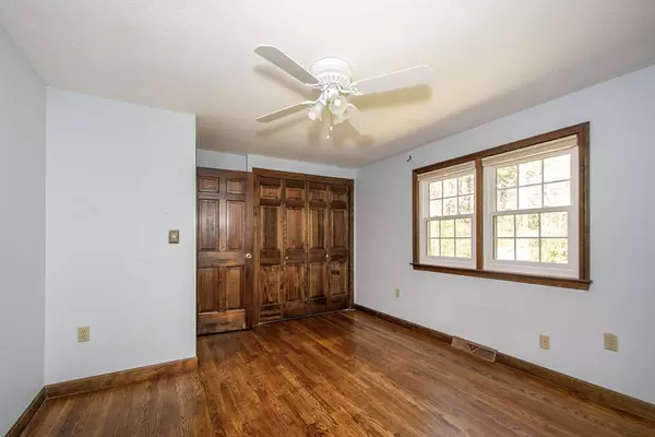 Kingston, MA 02364,19 Indian Pond Rd