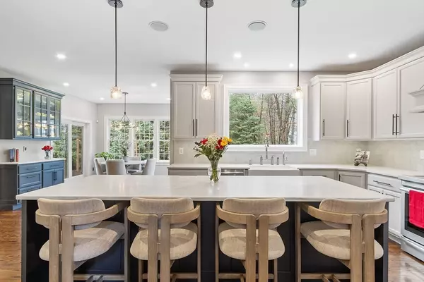 Stow, MA 01775,29 Woodland Way