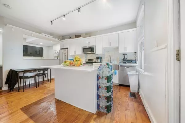 Boston, MA 02128,77 Webster St #1
