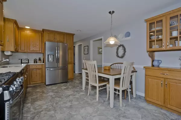 East Longmeadow, MA 01028,94 Tanglewood Dr