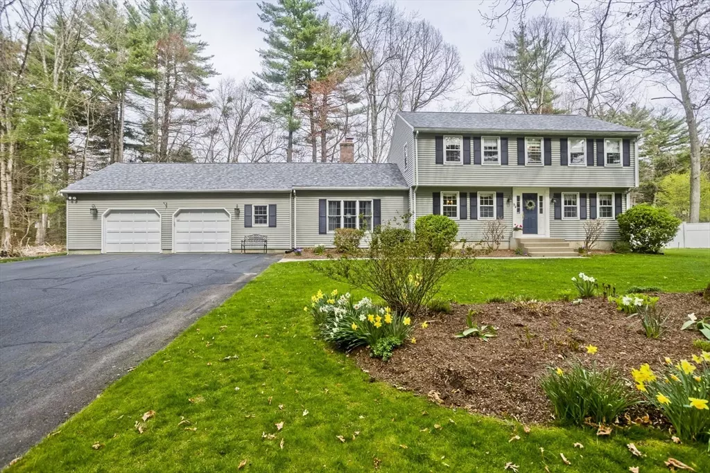 East Longmeadow, MA 01028,94 Tanglewood Dr