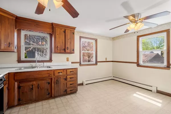 Tewksbury, MA 01876,465 South Street