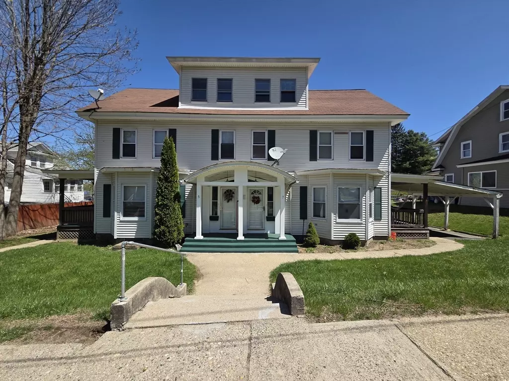 Palmer, MA 01080,5-7 Maple Ter