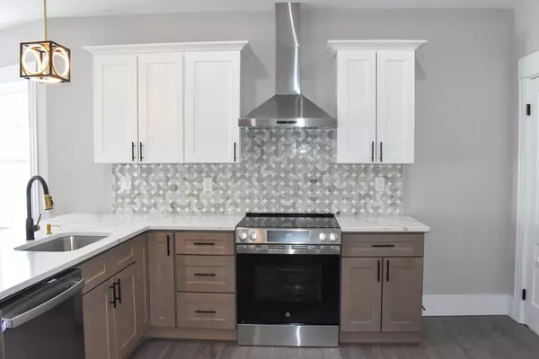 17 Annis St #17, North Andover, MA 01845