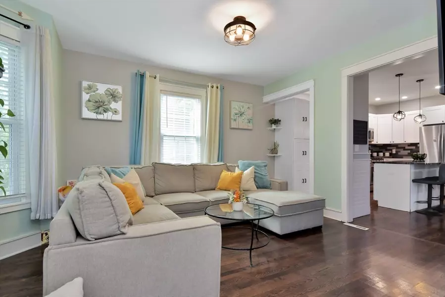 15 Balcomb St, Salem, MA 01970