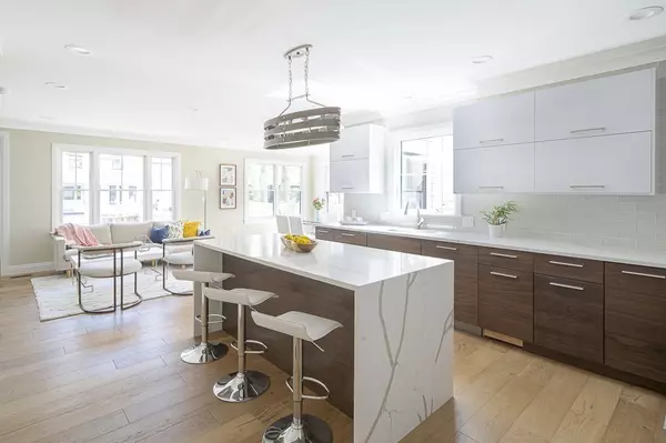 Brookline, MA 02446,23 Winslow Rd #2