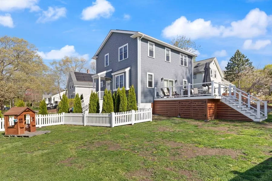 5 Valley St, Canton, MA 02021