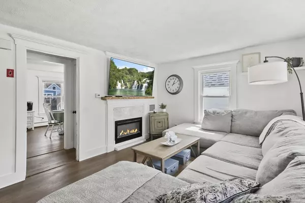 Amesbury, MA 01913,2 Kimberly Circle