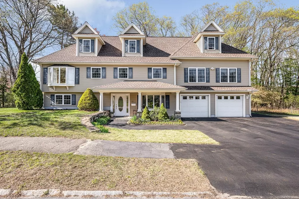 Chelmsford, MA 01824,12 Dawn Dr