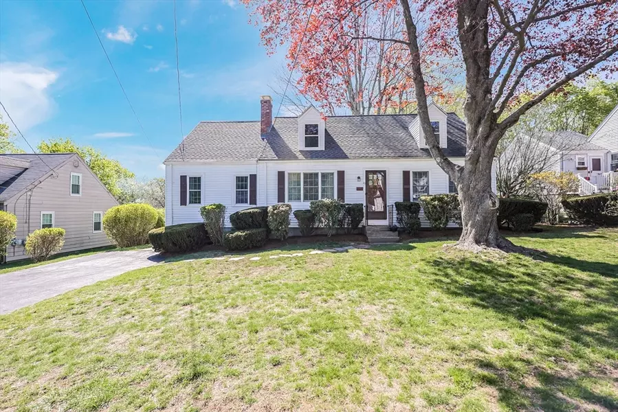 37 Hillshire Ln, Norwood, MA 02062