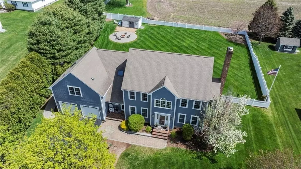 3 Goddard Dr, Auburn, MA 01501