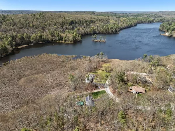 Sturbridge, MA 01566,28 Woodlawn Dr