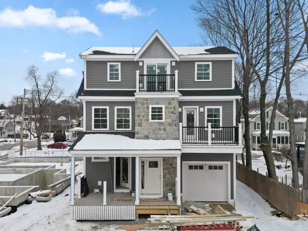 Ipswich, MA 01938,11 Washington St #4