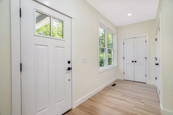 Ashburnham, MA 01430,74 Lakeshore Dr