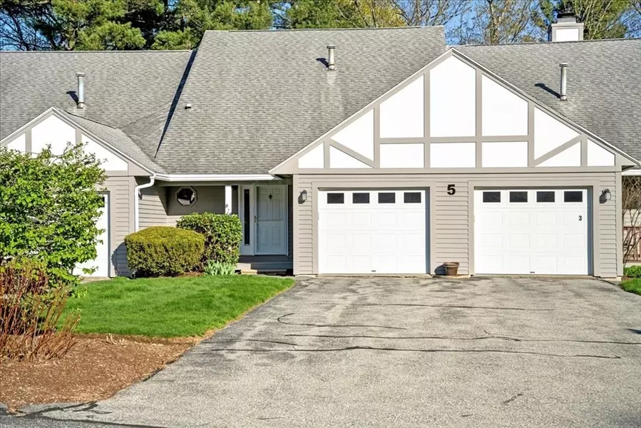 5 Victoria Dr #2, Auburn, MA 01501