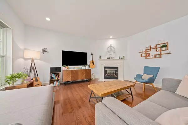 Needham, MA 02492,900 Greendale #1