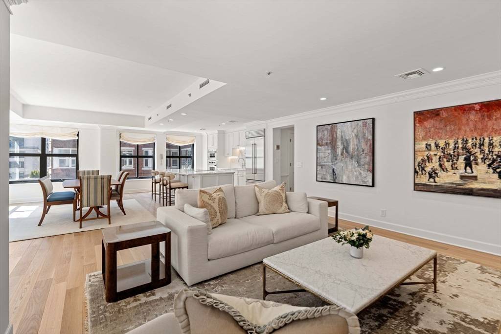 300 Boylston St #907, Boston, MA 02116