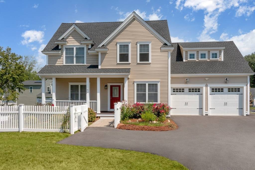 4 Curley Cir, Ayer, MA 01432