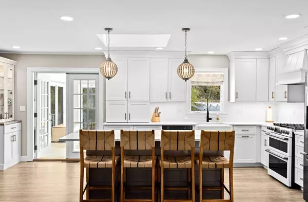 Marshfield, MA 02050,63 Chandler Dr