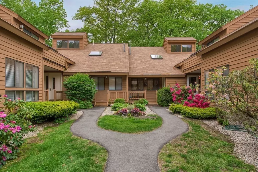 4 Clement Ct #4, Haverhill, MA 01832