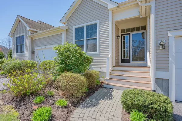 Mashpee, MA 02649,44 Twin Oaks Dr #44