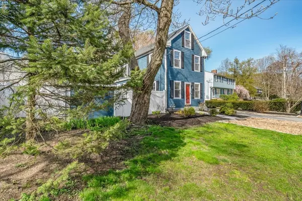 Newburyport, MA 01950,479 Merrimac St