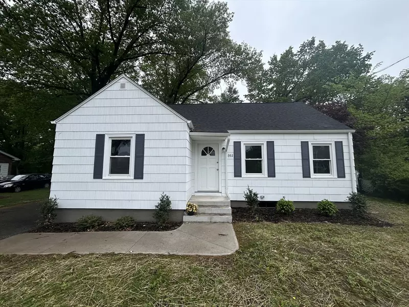 592 Prospect St, Chicopee, MA 01020