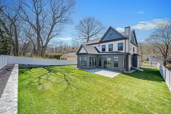 Needham, MA 02492,18 Ina Road