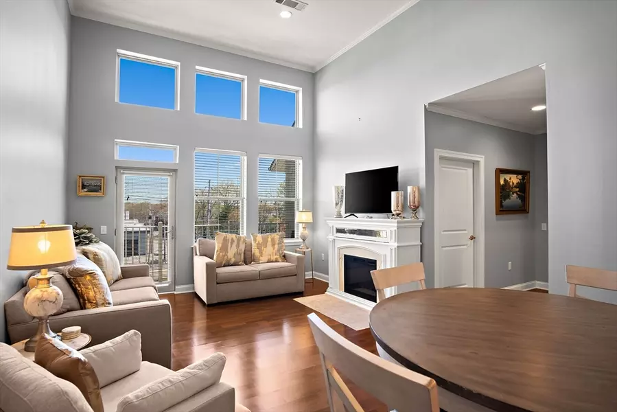 2 Harvest Dr #309, North Andover, MA 01845