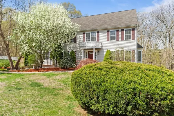 Hudson, MA 01749,10 Falls Brook Rd