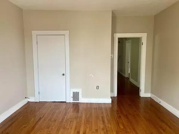 Lynn, MA 01902,11 Hutchinsons Ct #2