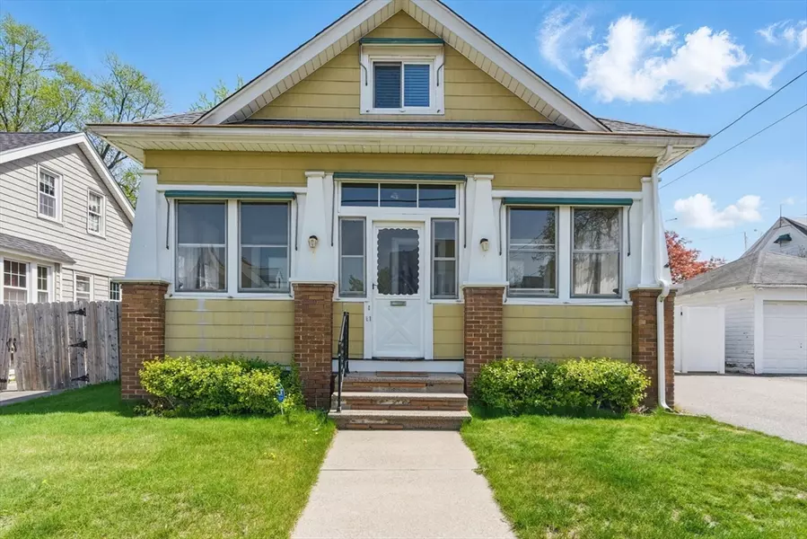 81 Northwood St, Chicopee, MA 01013