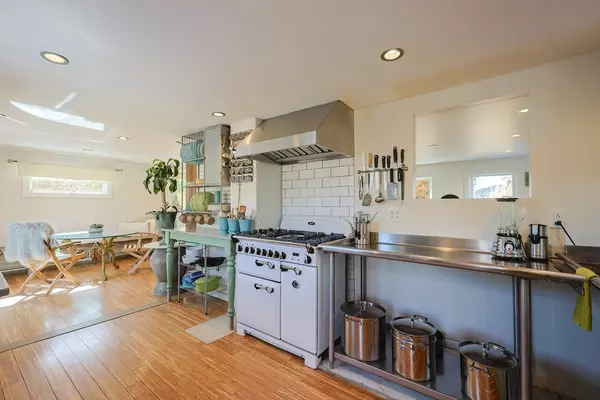 Rockport, MA 01966,35 Pigeon Hill St