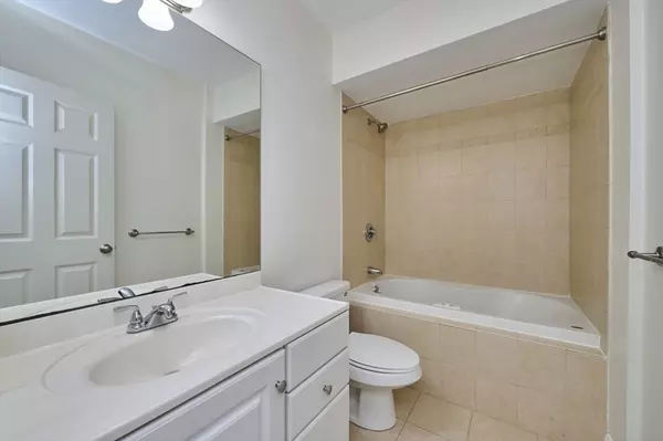 Quincy, MA 02169,328 Copeland St #2E