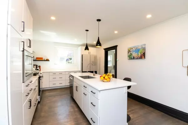 Swampscott, MA 01907,15 Hardy Rd