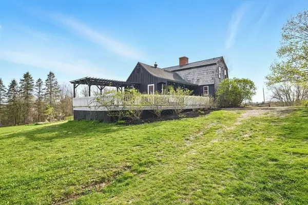 Southbridge, MA 01550,16 Ellis Rd