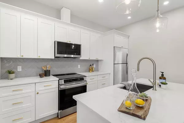 Boston, MA 02121,21 Ellington Street #1