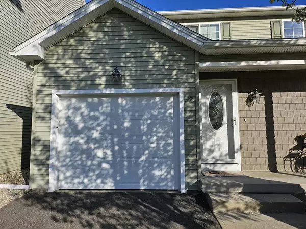 353 Fuller St #22, Ludlow, MA 01056