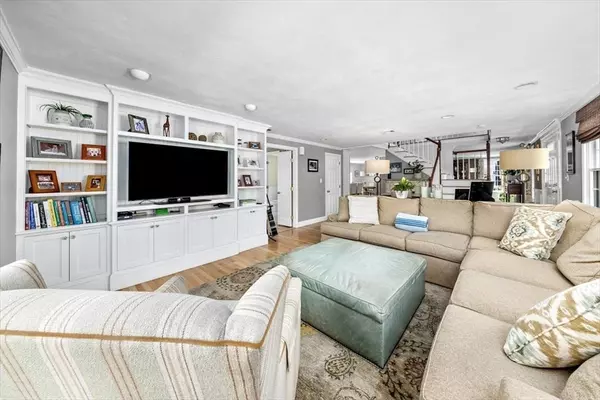 Norwell, MA 02061,11 Cape Cod Lane