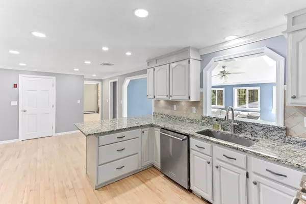 Blackstone, MA 01504,3 Centennial Dr