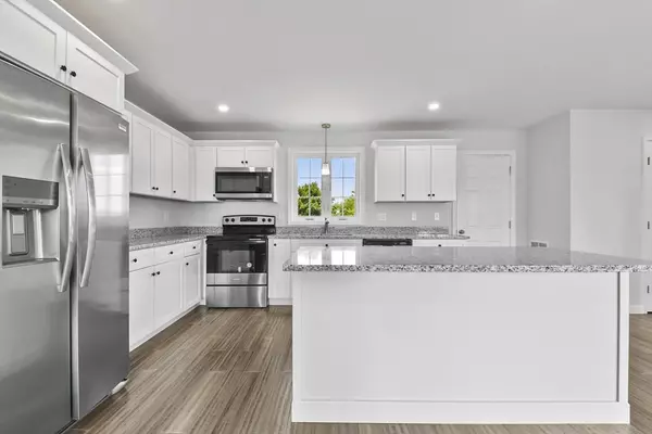 Fall River, MA 02721,1 Lawrence #A