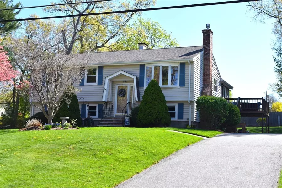 18 William Road, Billerica, MA 01821